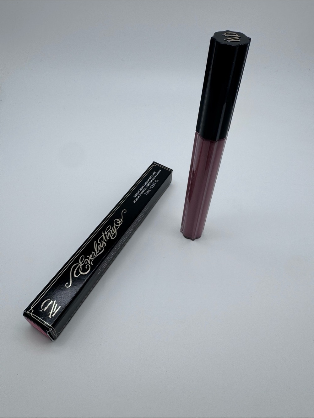 KVD Beauty Everlasting Hyperlight Liquid Lipstick — Calytrix (Muted Rosy Nude) - Picture 3 of 5